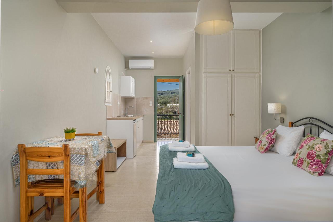 Porto Giardino Apartments Kypseli Exterior photo